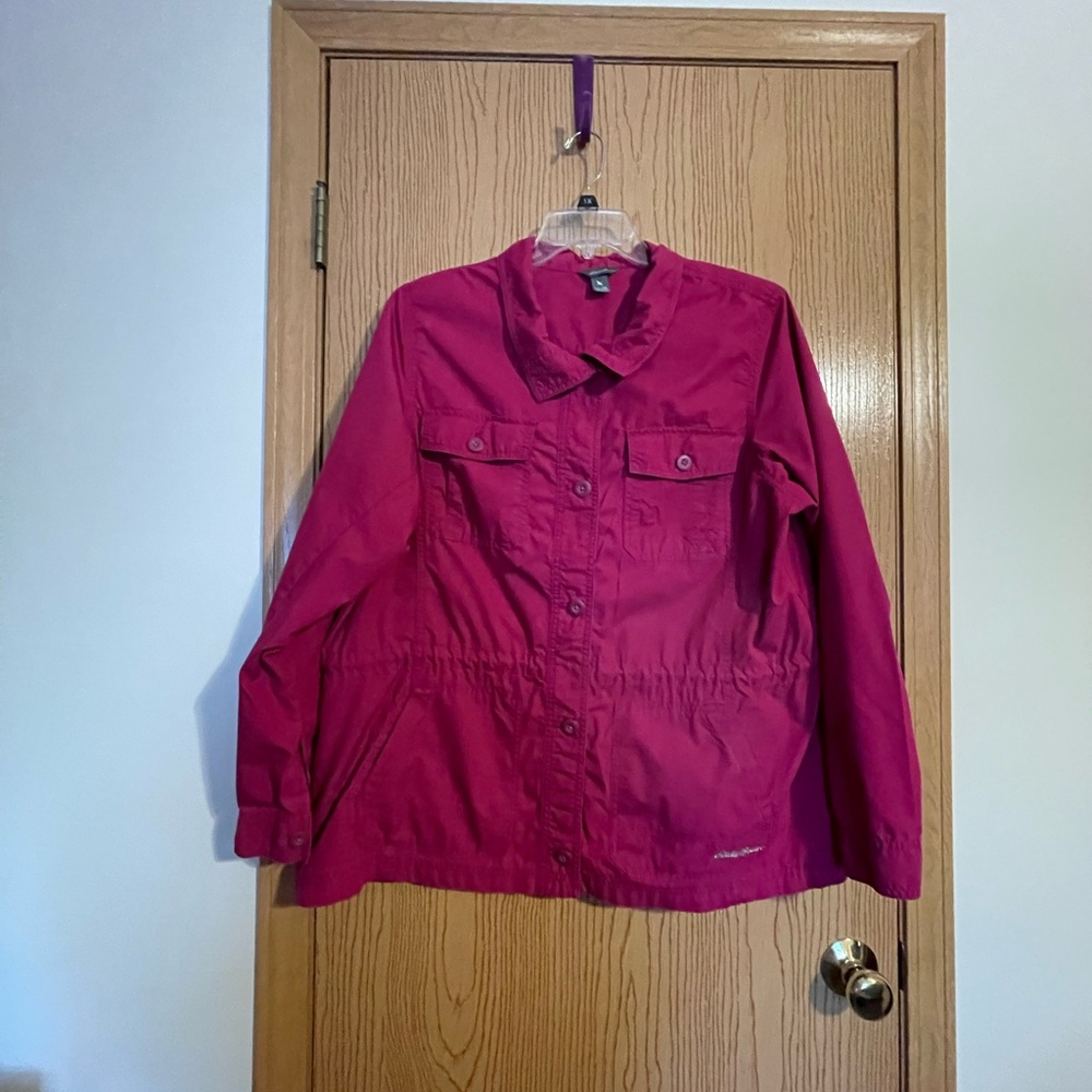 Light jacket with waist cinching drawstring